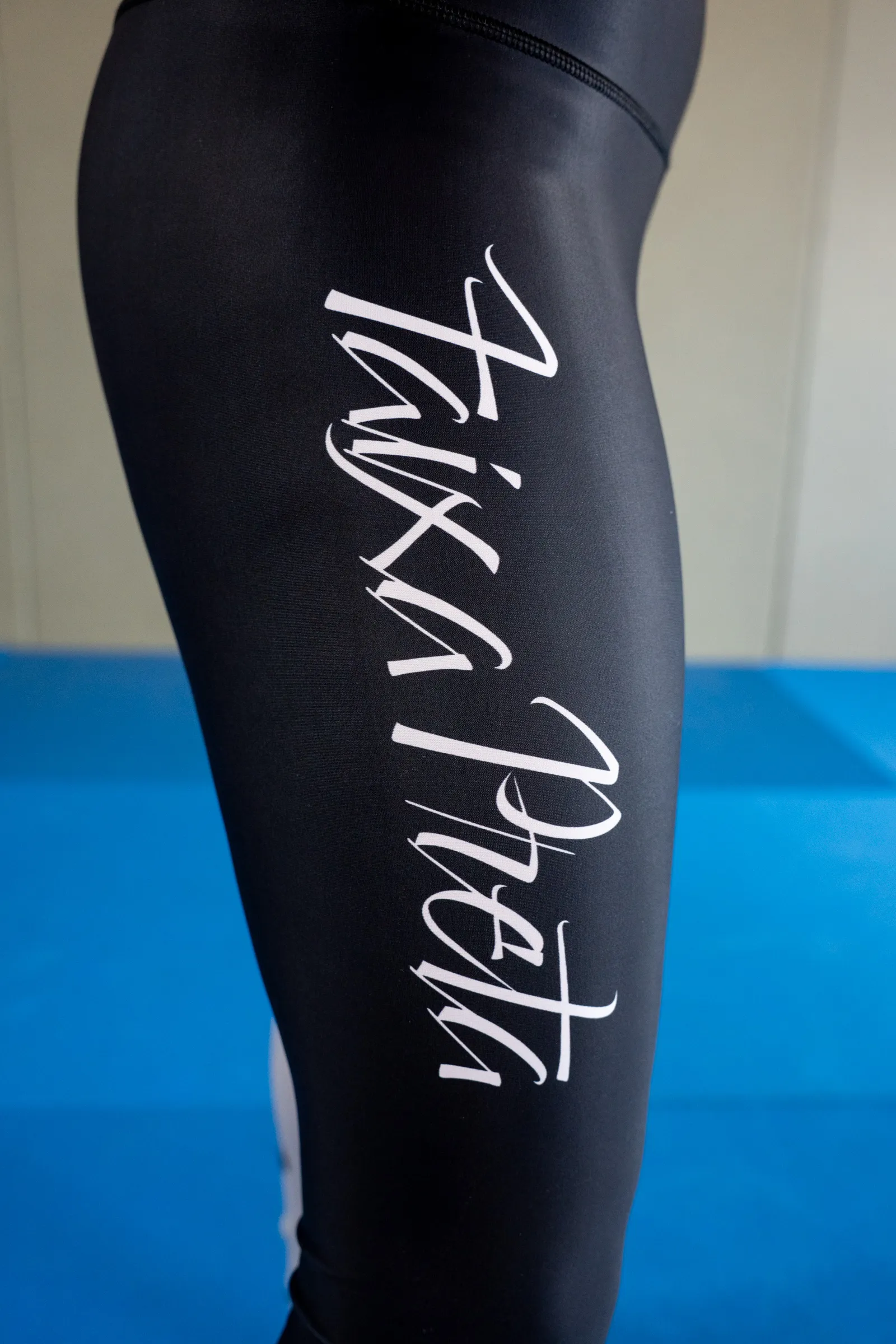 Faixa Preta Spats - Detail Shot